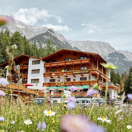 Hotel Hubertushof - Ihr Hotel Mit Herz Leutasch Bagian luar foto