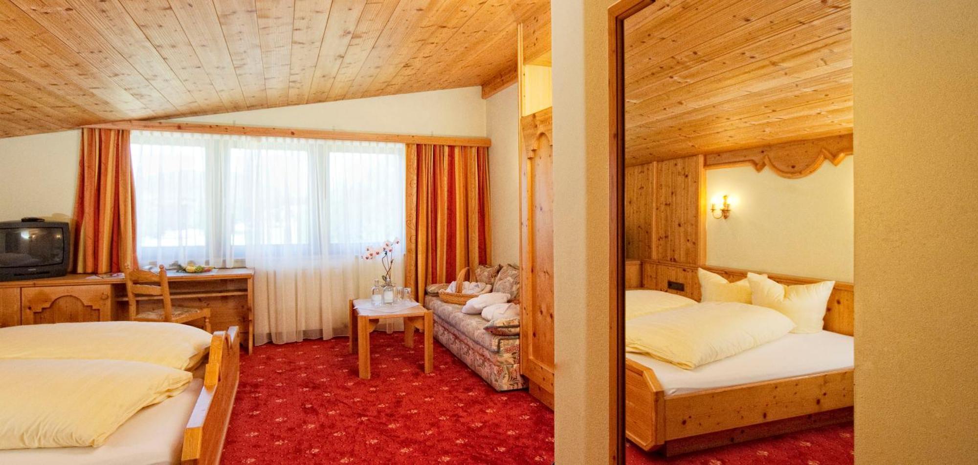Hotel Hubertushof - Ihr Hotel Mit Herz Leutasch Bagian luar foto